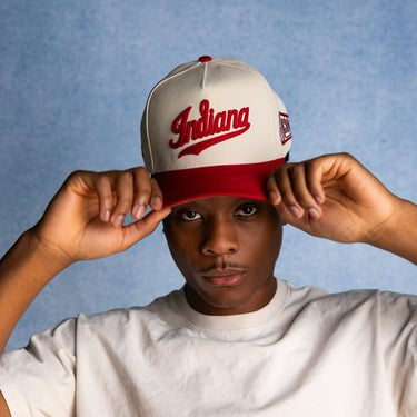 Indiana Script / Cream & Crimson