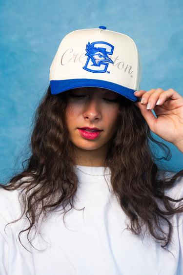 Creighton Script / Cream & Royal