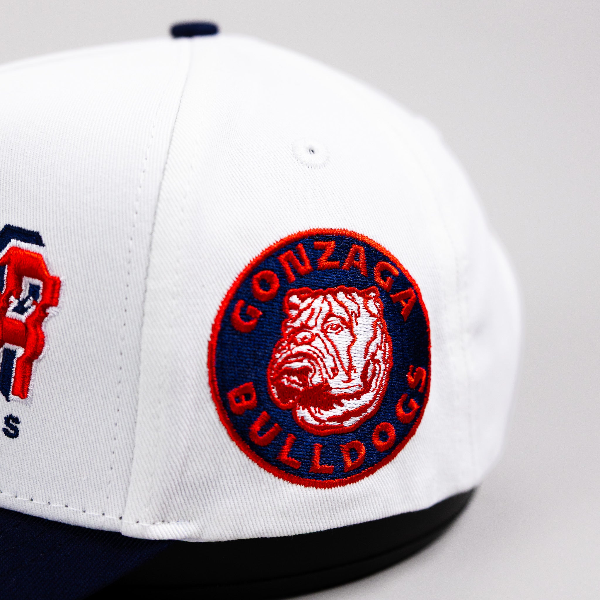 Gonzaga Bulldogs Hat White & Navy Corduroy Stadium Pulse Snapback - Side Bulldog Patch Detail