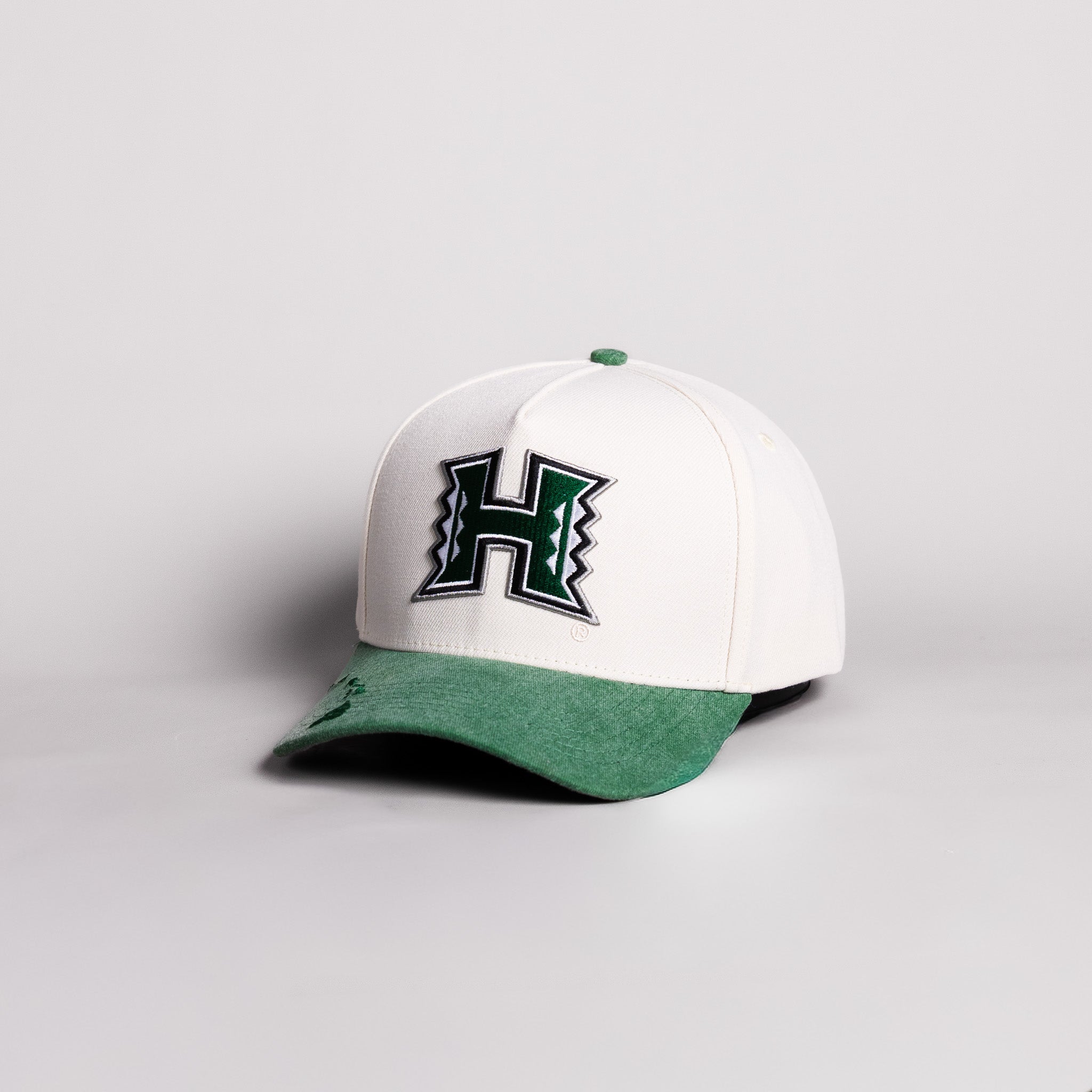 Hawaii Rainbow Warriors H Hat Cream Cotton Green Suede Brim Islands Embroidery Snapback - Angled View