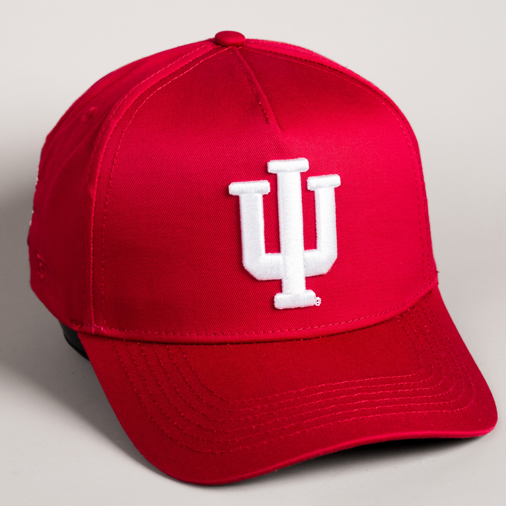 Indiana Hoosiers Hat Crimson Home Crowd Snapback - Angled View