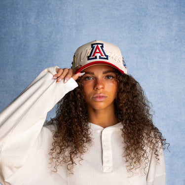 Arizona Stacked Script / Cream & Red