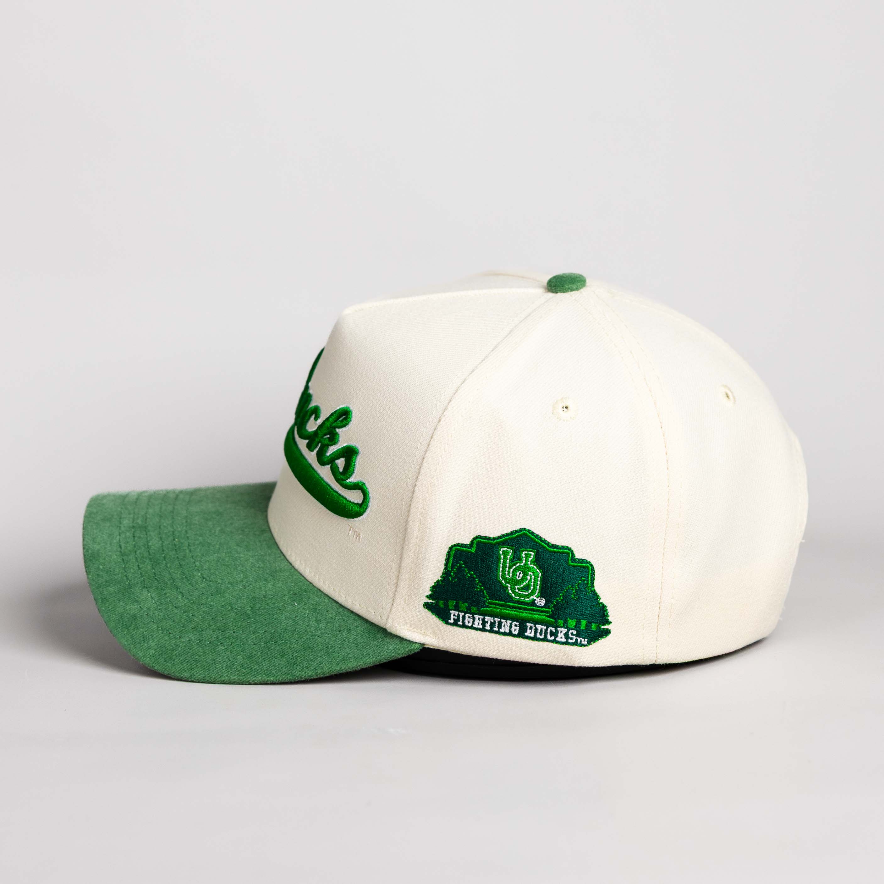 Oregon Ducks Hat Cream & Green Sun Fade Snapback - Side Patch