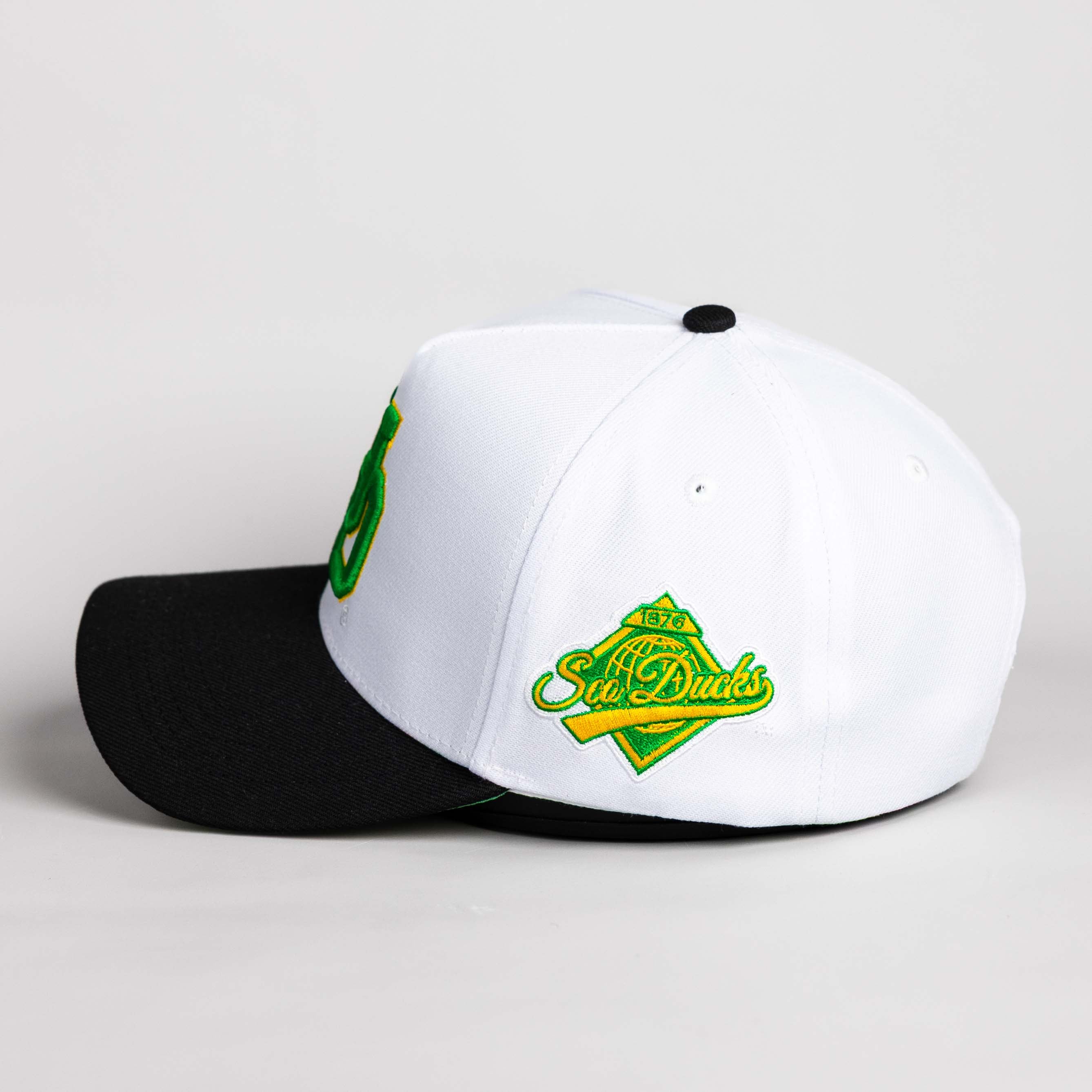 Oregon Ducks Hat White & Black Color Splash Snapback - Side Patch