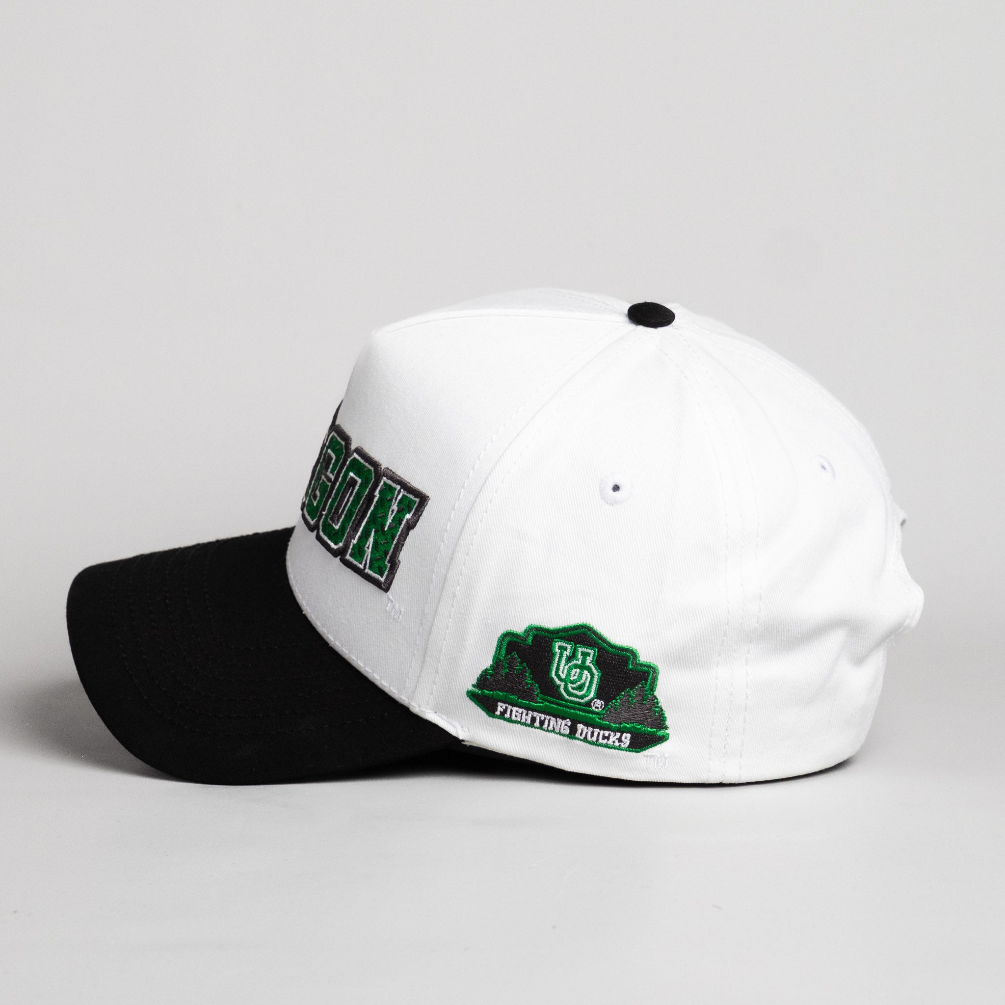 Oregon Ducks Hat White & Black Corduroy Flying V - Side Patch Detail