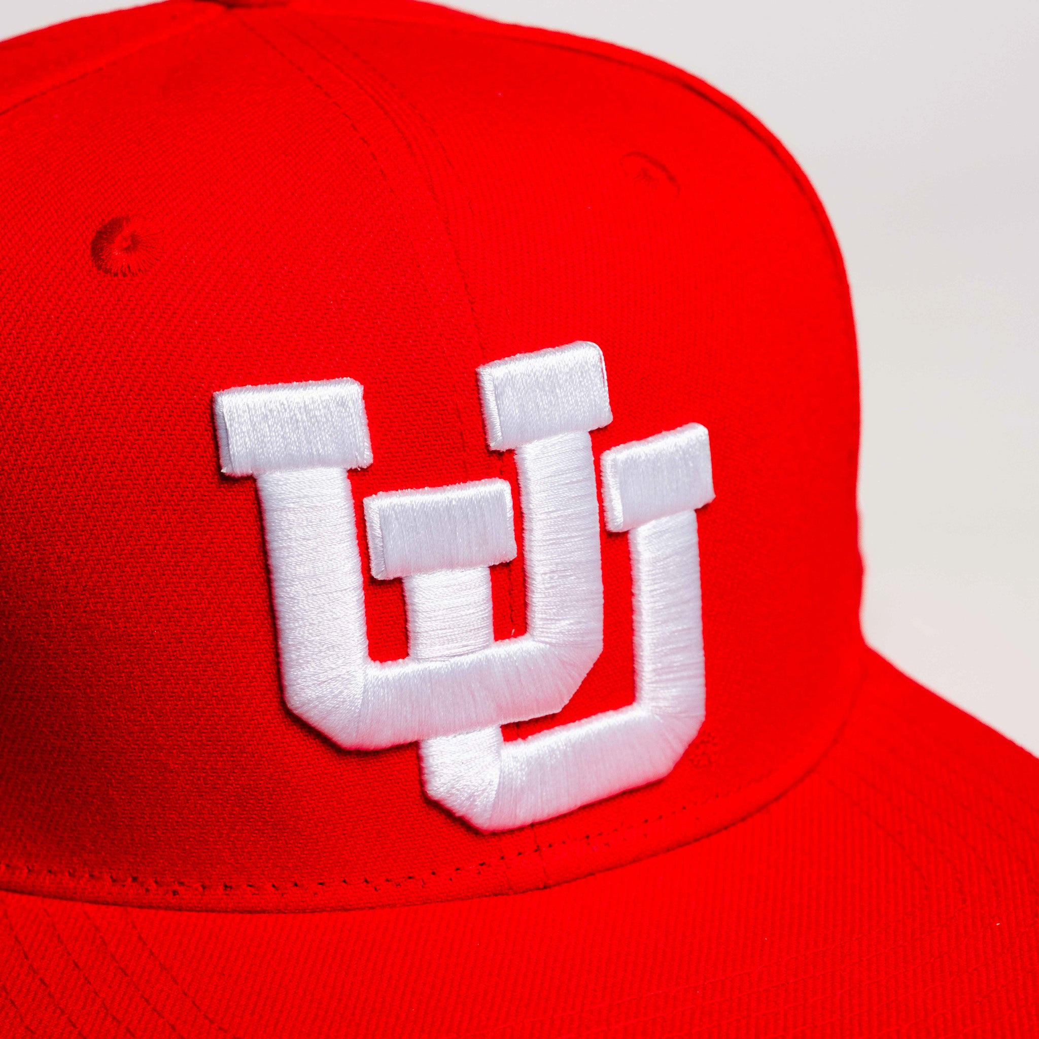 Utah Utes Hat Red & White UU Fitted - Front Detail