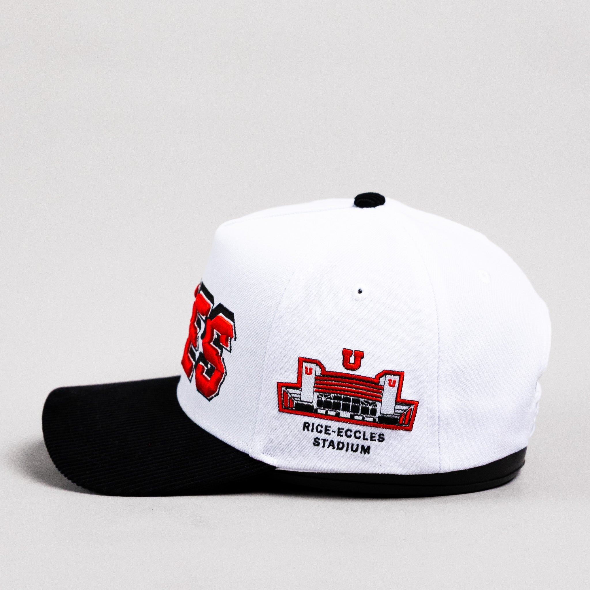 Utah Utes Hat White & Black Corduroy Stadium Pulse Snapback - Side Rice-Eccles Stadium Patch